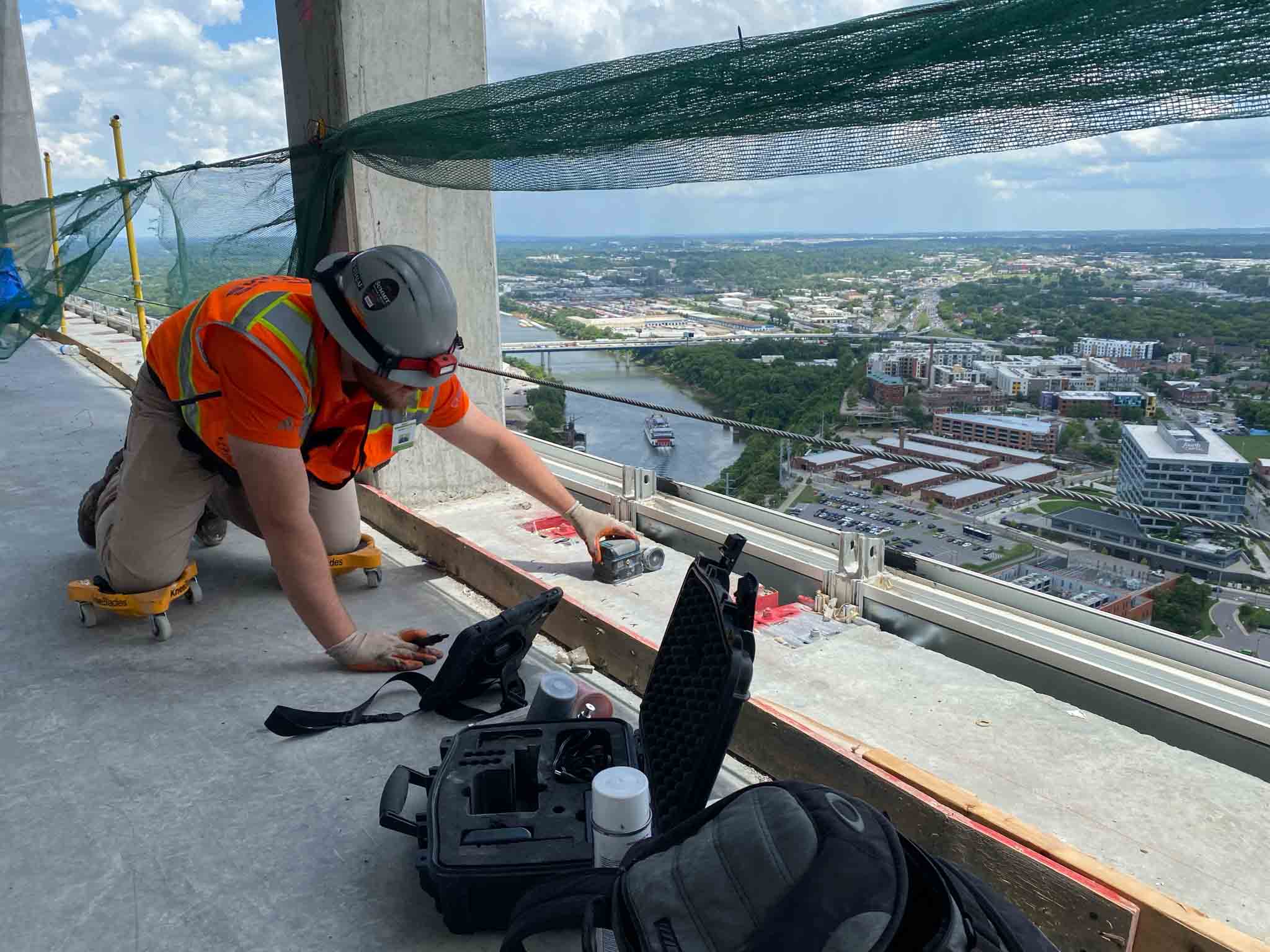 On-site GPR scanning ahead of excavation for underground cabling